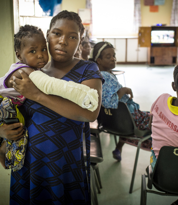 Zdjęcie z misji humanitarnej: Polska Misja Medyczna jako pomocnik w odbudowie zdrowia społeczności.