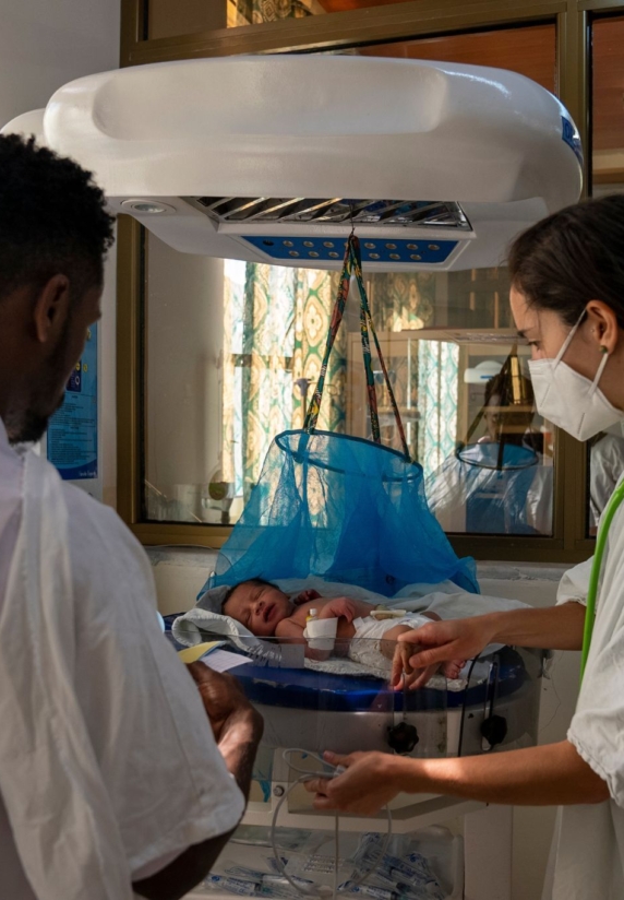 W służbie życiu: Polska Misja Medyczna jako obrońca zdrowia globalnego.